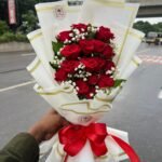 🌹 Premium Red Rose Bouquet – Luxury, Passion & Unforgettable Elegance