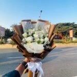 🤍 Premium White Rose Bouquet – Pure Elegance & Timeless Grace