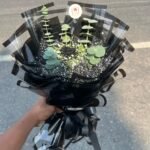 🖤 Black Rose Bouquet – Bold, Mysterious & Unforgettable