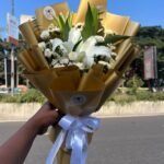 Lily Mini Bouquet – Elegant, Soft & Heartfelt