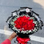 🌹 Red Rose Bouquet – Timeless Romance & Classic Elegance