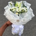 🌸 Lily Bouquet – Elegant, Fresh & Fragrant