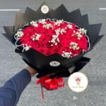 🌹 50 Pcs Rose Bouquet – Grand, Elegant & Romantic