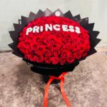 👑 Princess 100 Rose Bouquet – Grand, Luxurious & Royal