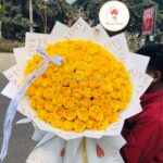 💛 100 Yellow Rose Bouquet – Grand, Cheerful & Elegant