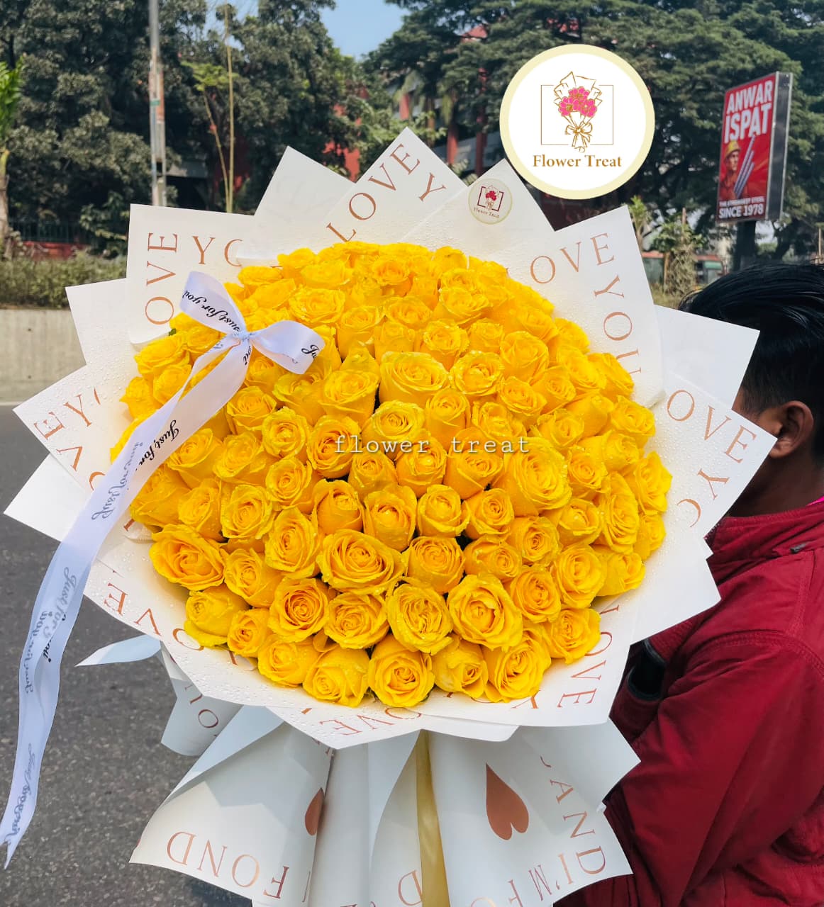 WhatsApp Image 2026-02-01 at 6.03.22 PM (1) 💛 100 Yellow Rose Bouquet – Grand, Cheerful & Elegant - Image 1