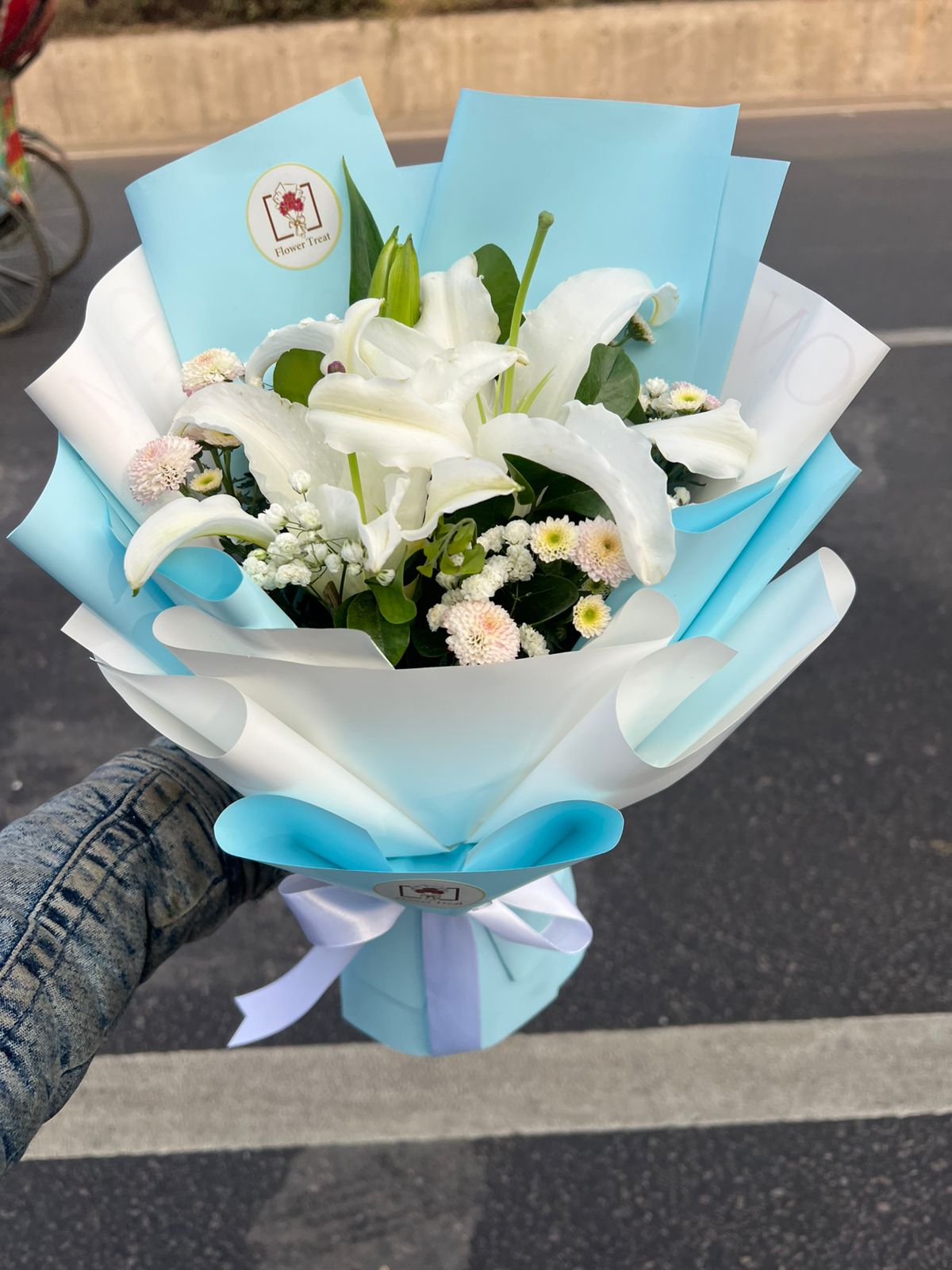 WhatsApp Image 2026-02-01 at 6.03.22 PM (2) 🌸 Lily Bouquet – Elegant, Fresh & Fragrant - Image 1