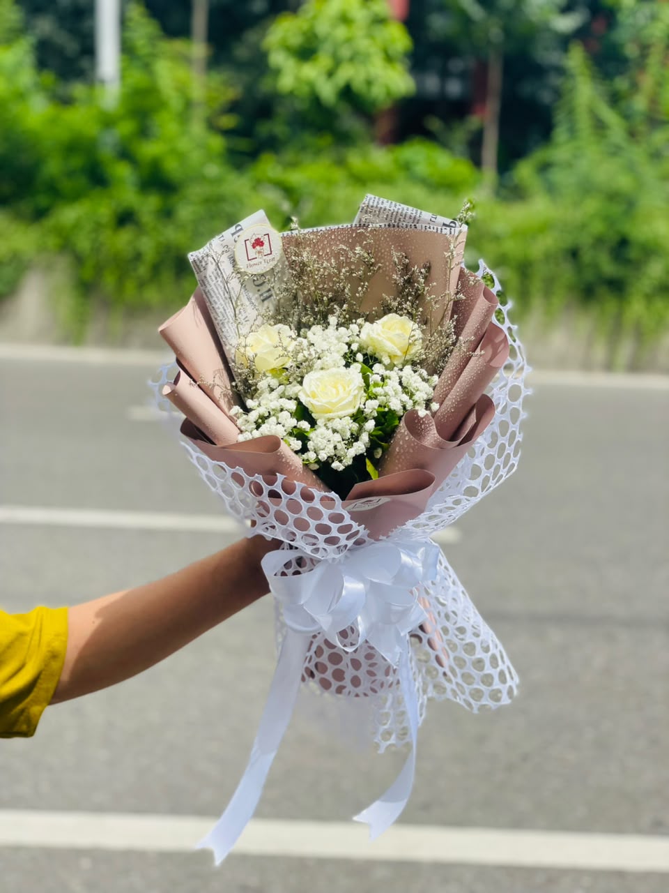 WhatsApp Image 2026-09-22 at 10.40.24 AM White Rose Bouquet 🤍 - Image 1