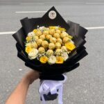 🍫🌹 Ferrero Rocher & Rose Mixed Bouquet