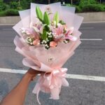 Lily Bouquet (Regal, Graceful & Luxury)