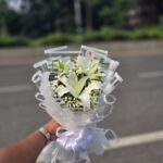White Lily Bouquet (Graceful, Pure & Luxury)
